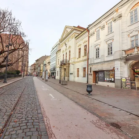 Casso In Historical Center Апартаменты *