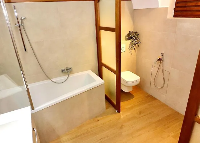 Casso In Historical Center